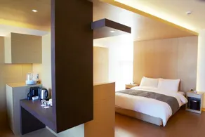 Luston Villa & Hotel - Image 4