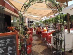 Albufeira Beach Hotel - Image 5