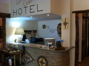 Green Gallery Hotel - Image 5