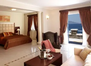 Grand Beach Hotel - Image 2
