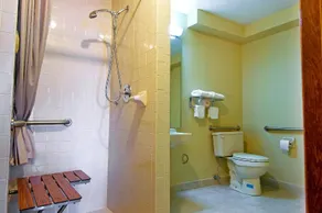 Americas Best Value Inn-Florence/Cincinnati - Image 4