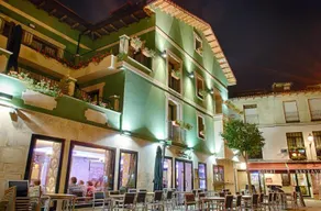 LE PETIT LEÓN - Image 5
