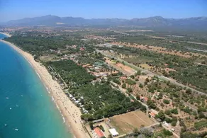 Els Prats Village Beach & Camping Park - Image 2