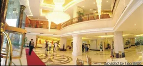 Jindu Crown Hotel - Image 1