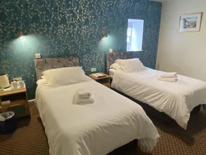 The Roebuck Inn - Image 2