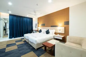 iSuite Hotel Kharadi Pune - Image 3