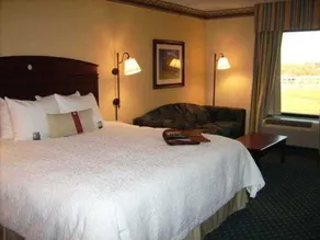 Hampton Inn Maysville, KY - Image 4