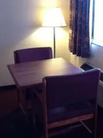 Americas Best Value Inn - Image 5