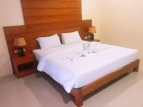 Baanphuchalong Place - Image 4