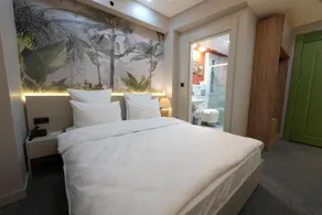 Cartier Luxury Otel - Image 4
