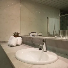 Alexandra Aparthotel - Image 2