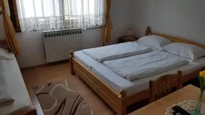 House Prica - Image 5