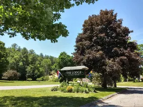 Otherland Hotel - Image 2