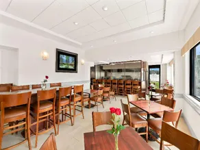 The Plaza On The Pike Hotel Atlantic City West by OYO Rooms - Image 3
