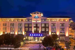 Days Hotel & Suites by Wyndham Fudu Changzhou - Image 4