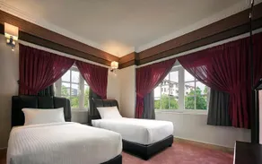Seriental Hotel - Image 1