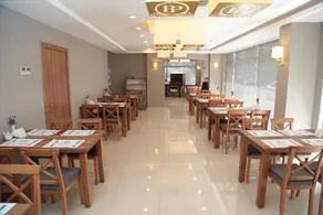 Hotel Paris Prestige - Image 3