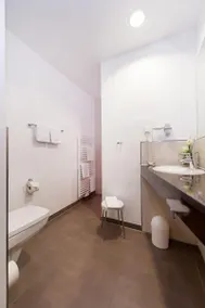 Landhotel Butjadinger Tor - Image 4