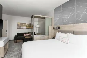 Springhill Suites Auburn - Image 4