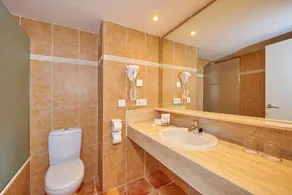 Prinsotel La Pineda Apartamentos - Image 5