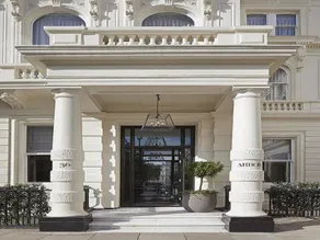 Signature Townhouse Hyde Park - Image 5