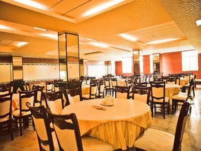 Lan Vy Hotel - Image 2