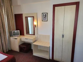 Carna Garden Hotel - Image 5