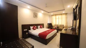 Hotel Raj Plaza - Image 3