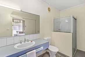 Comfort Inn Moe - Image 3