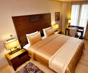Continental Hotel - Image 2