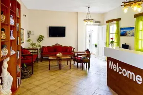 Dolphins Apartments - Image 5