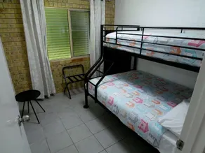17 North Street Budget Accommodation - Image 5