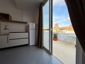 Hostel 94 - Image 3
