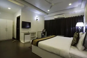 Hotel Central Park - Image 5