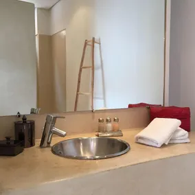 Riad W - Image 3