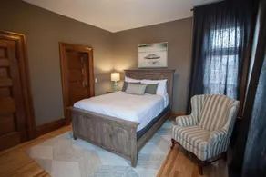 The Hillhurst Inn - Image 2