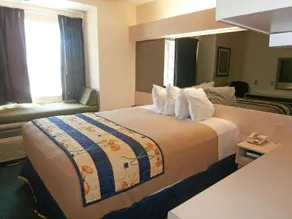 Americas Best Value Inn & Suites McDonough - Image 3