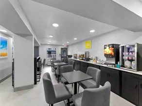 Deluxe Inn San Antonio/Near Lackland AFB - Image 2