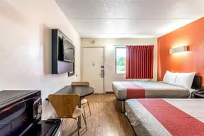 Motel 41 - Evansville, IN - Image 4