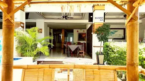 Green Harbor Hotel & Service Apartments - Image 4