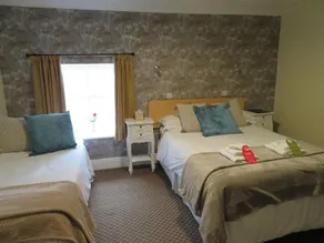 The Roebuck Inn - Image 4