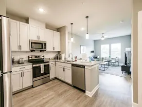 Landing Apartments Near North Fort Myers - Image 2