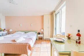 Melina Beach Hotel - Image 4
