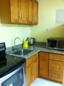 Oakland Apartment - Image 4