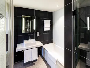 Novotel Suites Den Haag City Centre - Image 4