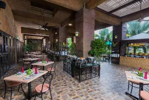 Lost World Hotel - Image 2