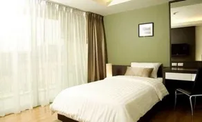 Golden Pearl Hotel - Image 2
