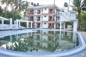 Signature Residence - Image 5