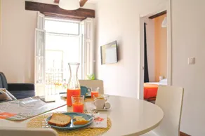 Uptown Apartments - Image 4