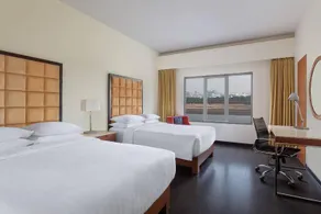 The Gateway Hotel Athwalines Surat - Image 2